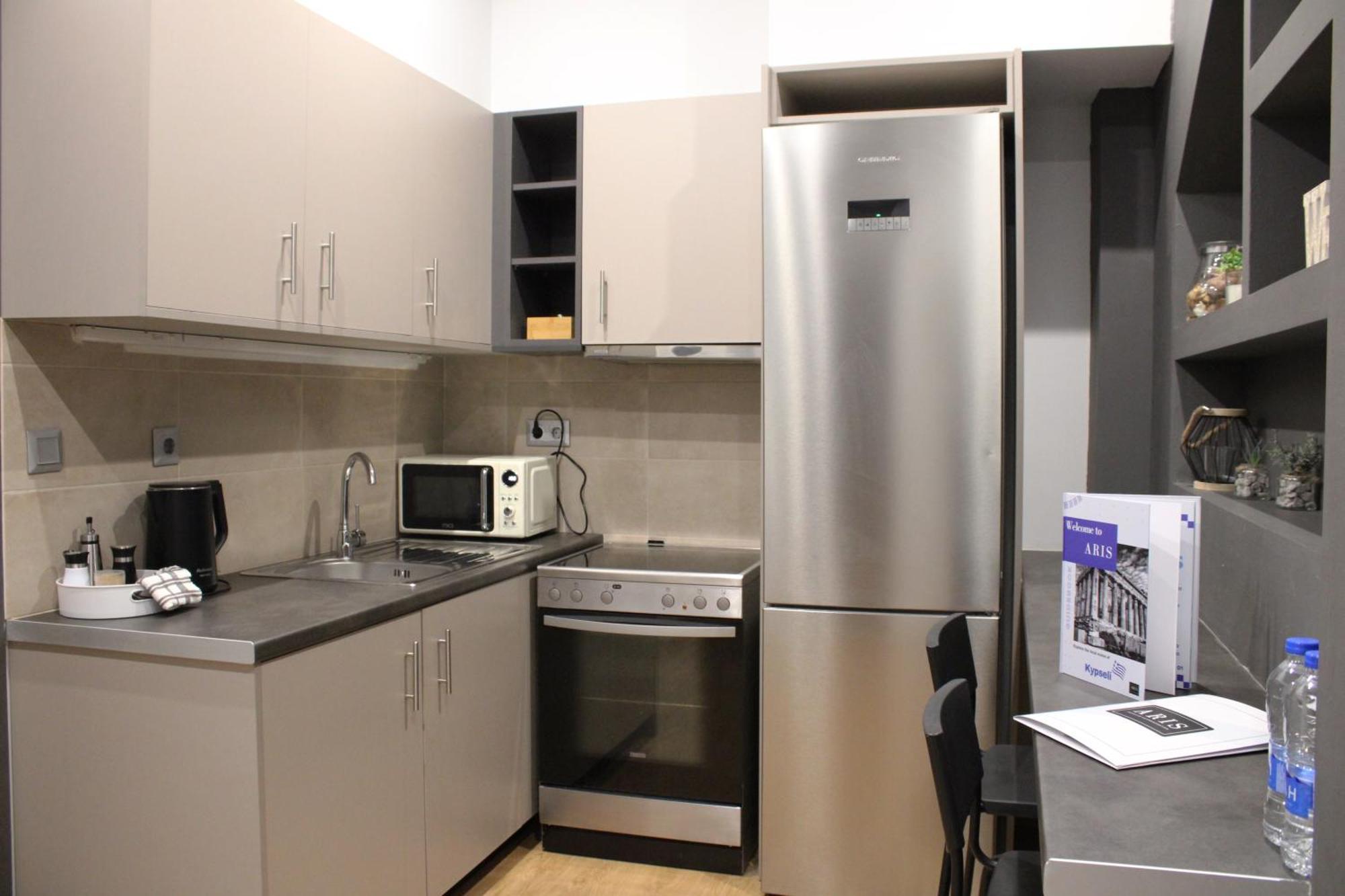 Aris Premium Accommodations Atene Camera foto